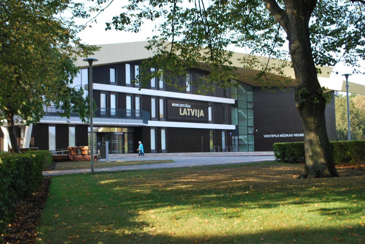 Fantasy Park Hotel Ventspils Eksteriør billede